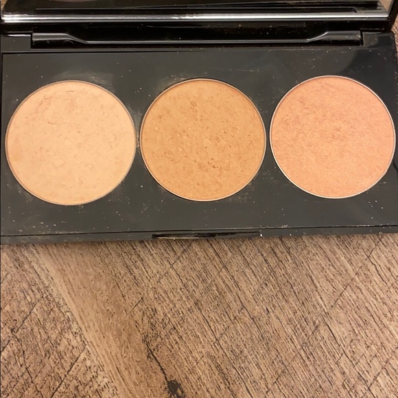 Smashbox Spotlight Highlight Palette- Gold - Picture 3 of 4